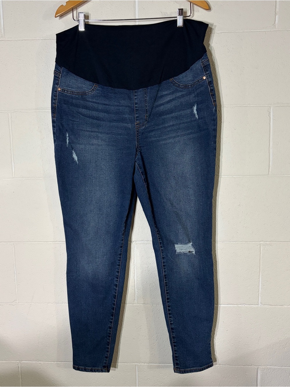 Celebrity Pink Maternity Skinny Jeans Blue Distressed Stretch Full Belly 1X